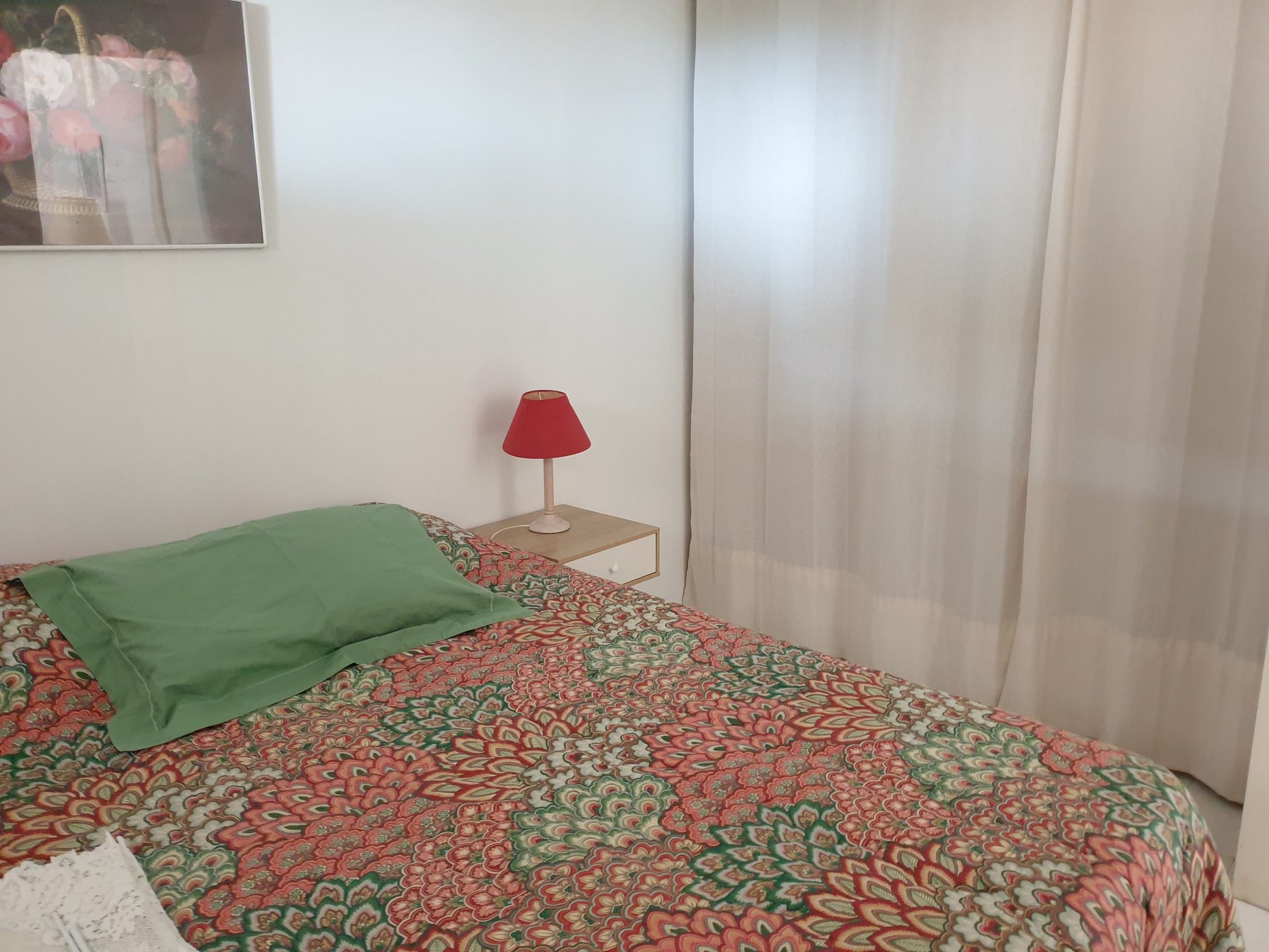 Bedroom of Bagatelle with bed and bedside table